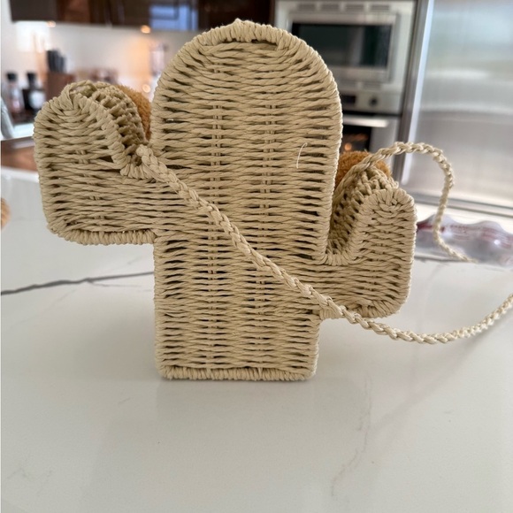 Savanna Braided Decor with Brown Tag - Picture 2 of 7